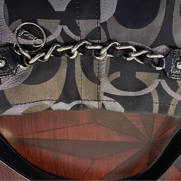 Coach Classic Navy/Silver Handbag - Picture 12 of 14